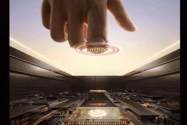 Split visual showing fragmented biometric devices (fingerprint, face, RFID, mixed brands) on one side with integration issues, and a unified system on the other powered by a biometric gateway and Hybrid Push, enabling real-time, seamless ERP connectivity across all devices.